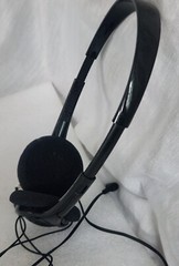 Koss KPH7 Black On-Ear Headphones • Foam Ear Cushion & Adjustable Headband