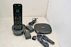 Logitech Harmony Elite Touchscreen Remote N-R0010 & Hub O-R0004 & IR Blasters