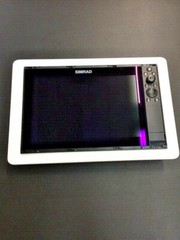 Simrad NSS evo3 or Zeus3 White King Starboard Backing Plate covers larger hole