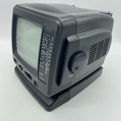 GPX 1993 Mini TV Black & White Television AM/FM Radio w/ Power Cord – Works