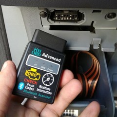 Bluetooth OBD2 Scanner Car Diagnostic Tool Wireless Engine Fault Code Reader