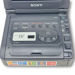 Sony GV-D900 MiniDV Video Walkman 5.5″ LCD Monitor Made in Japan Tested