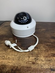 Luma Surveillance 500 Series Dome Camera LUM-500-DOM-IP-WH (White) n588