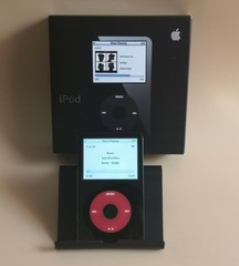 New Apple iPod Classic Video 5th Generation U2 Special Edition Black/Red (30 GB)