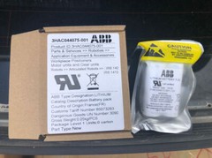 2 Pcs ABB Battery 3HAC044075-001/01 7.2V ABB ROBOT SMB battery 3HAC044075-001