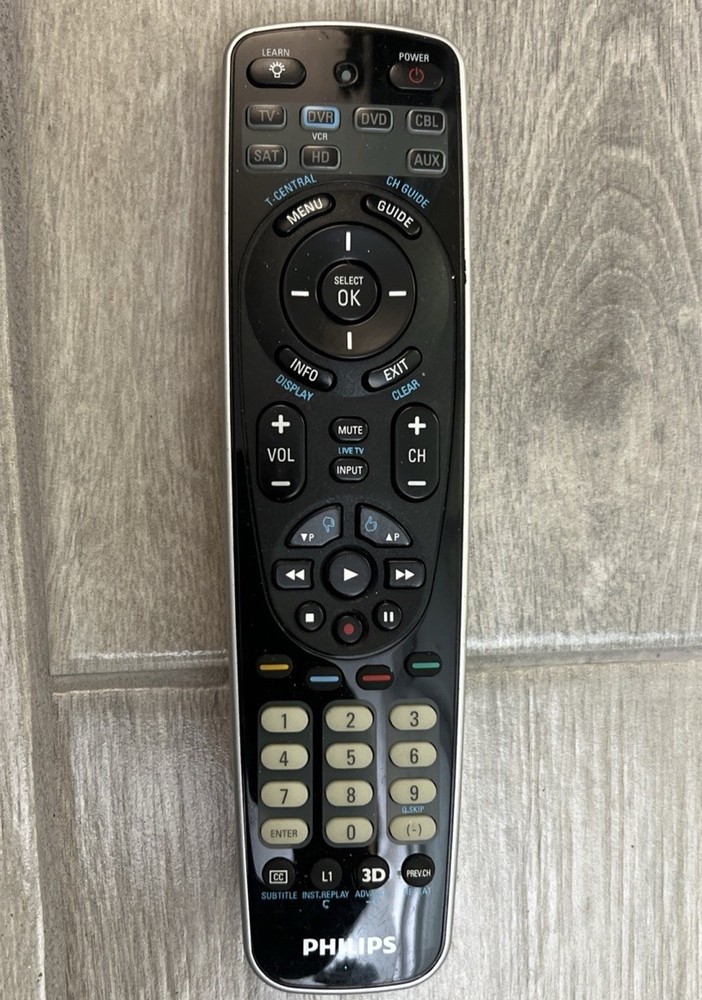 Philips 7 in 1 Universal Remote with Simple Setup SRP6207/27
