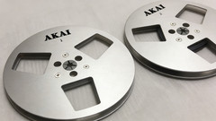 1 Pair Silver Akai 7″ x 1/4″ alum Take-Up Reel for Reel-to-Reel Tape Recorders..