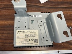 2016-2017 Honda Accord Amplifier Sedan RH Kick Panel 39186T2FA01 Used