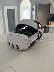 Meta Quest 3 VR (512gb) with aftermarket head strap and controllers!