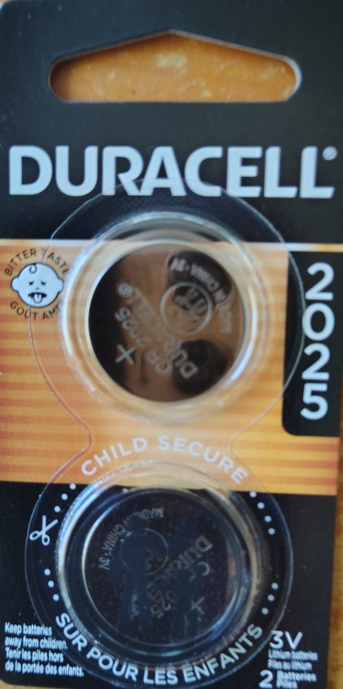 2 Pack CR2025 2025 DURACELL Lithium 3v Battery USA Free Exp Feb 2035