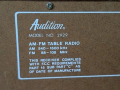 Audition Model 2929 Vintage AM-FM Table Radio Made in Hong Kong, Nice, Video!