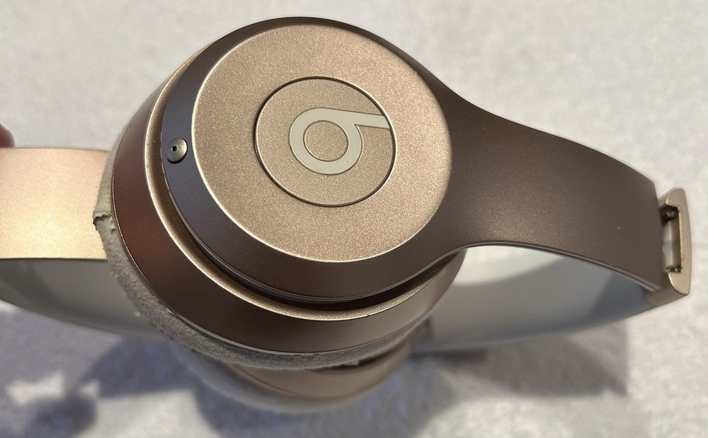 Beats by Dr. Dre Solo3 On-Ear Foldable Gold/White 3.5mm w/ Case & Cable