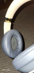 Beats Studio 3 black/gold slightly scratched, box and travel case w/ aux cord
