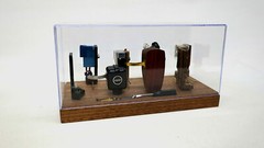 Headshell Cartridge Keeper Box Aufbewahrungsbox / Tonabnehmer / Mahogany Wood