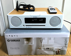 Yamaha TSX-B235 Desktop Audio System Bluetooth CD FM Radio 220V White Remote