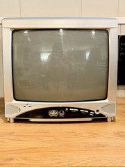 Durabrand DWT1304 13″ Vintage Television CRT Retro Gaming TV Fast Free Shipping