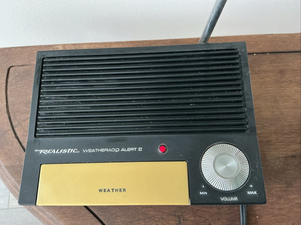 Vintage Realistic Weather Weatheradio 2 Alert II 12-154 Works
