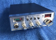 Cobra 25 LTD CB Radio Dual Mode AM/FM Made In Vietnam .Very Clean .Works Well.
