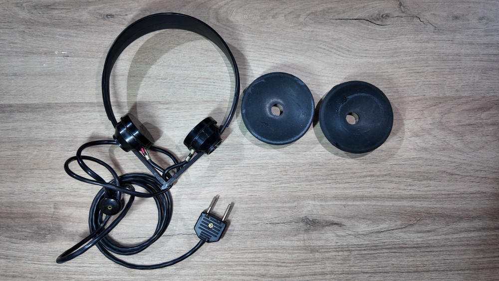 Headphones TA-56m (3200 Ohm) Military HAM RADIO (plastic rim). Lot of 1