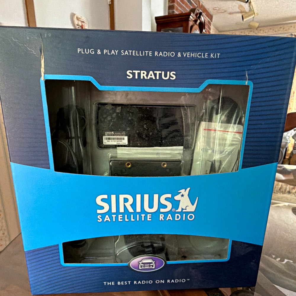 Sirius Stratus Plug & Play Portable Satellite Radio with Vehicle Kit, Blue/Black
