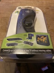 GE 3 Device Audio/Video AV Switch Component Video Stereo Audio Game 3 in 1 out