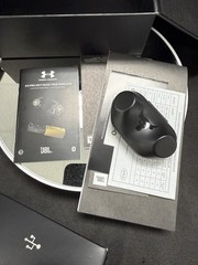JBL UNDER ARMOUR PROJECT ROCK WIRELESS BLUETOOTH BLACK/GOLD EARBUDS 🔥💥🔥