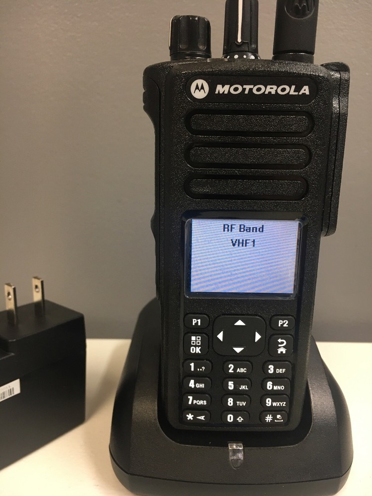Motorola XPR7550 VHF 136-174MHz 5w DMR Radio AAH56JDN9KA1AN AES OTAR BLUETOOTH