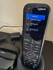 Logitech Harmony Elite Universal Remote Control w/Charging Dock N-R0010 No Hub