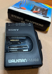 Sony WM-F2065 FM/AM Walkman Cassette Player NEW BELT – WORKING! + NOS Headphones