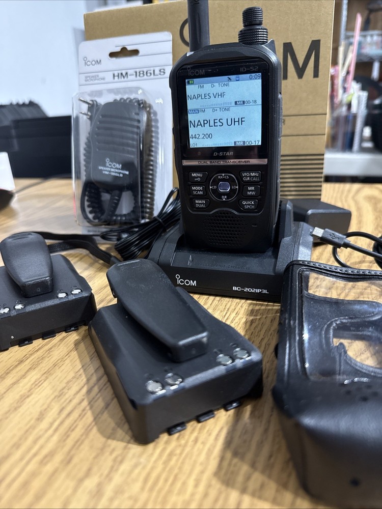 ICOM ID-52A VHF/UHF Dstar HT with extras