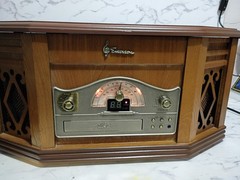 EMERSON NR303TT 4 IN 1 WOOD STEREO SYSTEM CD RADIO CASSETTE TURNTABLE WORKS