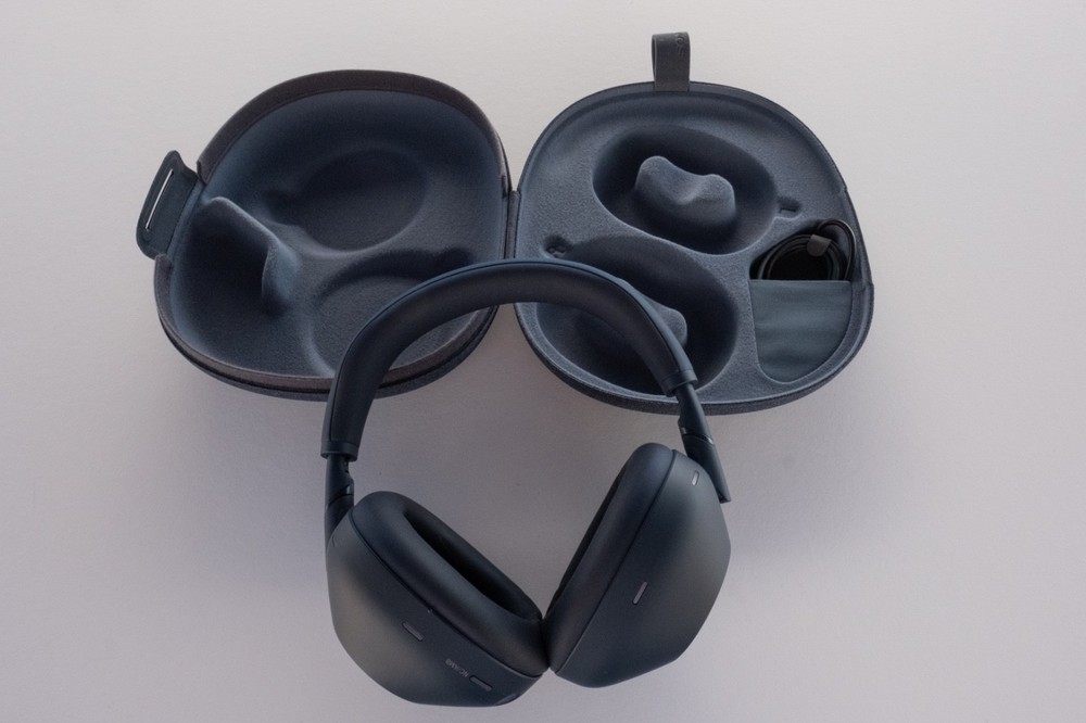 Sony WH-1000XM6 The Best Wireless Noise Canceling Bluetooth Headphones – Navy