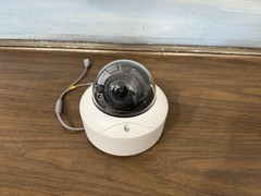 Luma Surveillance LUM-710-DOM-AH-WH Outdoor Camera With IR and Heater Lot Of 2