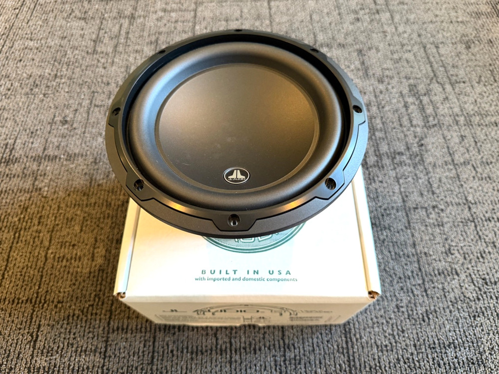 JL Audio 8W3v3-4 8″ W3v3 Series SVC 4-Ohm 250W RMS Subwoofer NEW