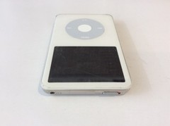 Apple iPod classic 5th Generation White (30 GB) (MA002LL) W New Battery
