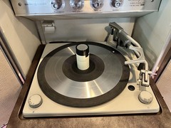 GE VINTAGE TRIMLINE 400 PORTABLE TURNTABLE AMP SPEAKERS SUITCASE Black Chestnut
