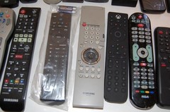 Lot of Various Sony Samsung RCA KLH Cablevision & More Remote Controls