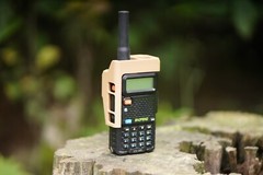 Baofeng UV-5R / BF-F9 – Flat Dark Earth Exoskeleton Cage – Textured Finish