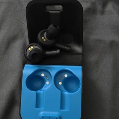 JLab True Wireless Bluetooth In-Ear Earbuds w/ Charging Case, Mic Black/Blue