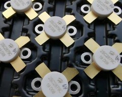8PCS HG(HuaGao) 2SC2879C (M8) build by China HG Semiconductor