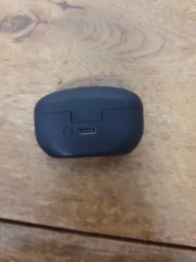 PRE-OWNED SONY EAR BUDS YY2963 Charging Cord Not Included