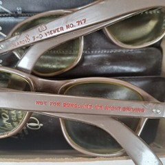 8 Polaroid 3D Viewer Glasses Model 717 in sleeves in original box