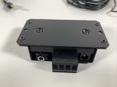 Xantech 789-44 Connecting Block with 2 Emitters – No Power Supply –