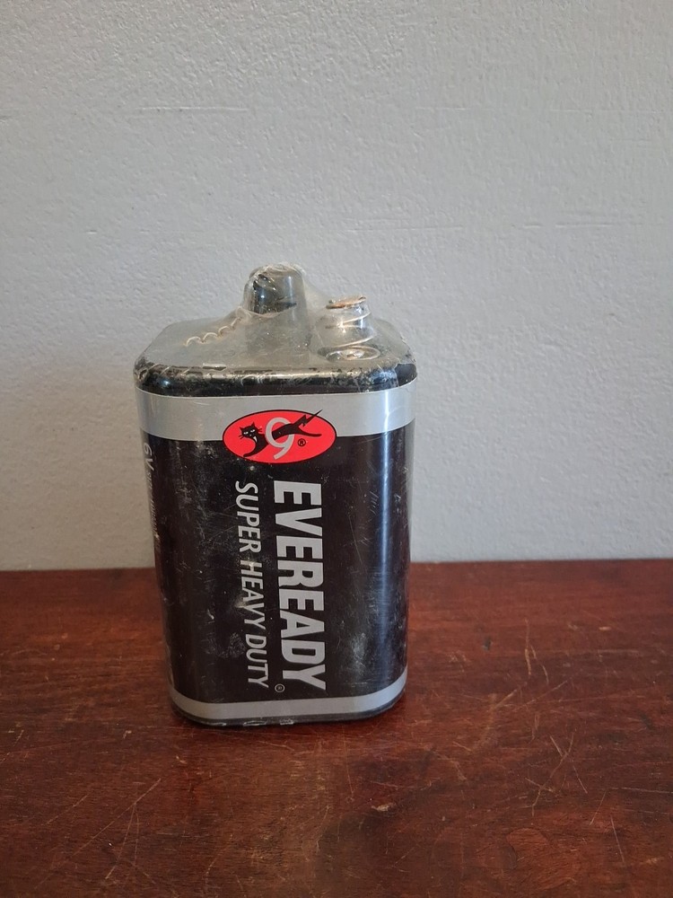 EVEREADY 6V Battery, Super Heavy Duty 6 Volt Battery, 1 Count