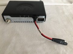 MOTOROLA CM200 AAM50RPC9AA1AN UHF 438-470 MHZ 40W 4CH ANALOG W/ NEW ACCESSORIES