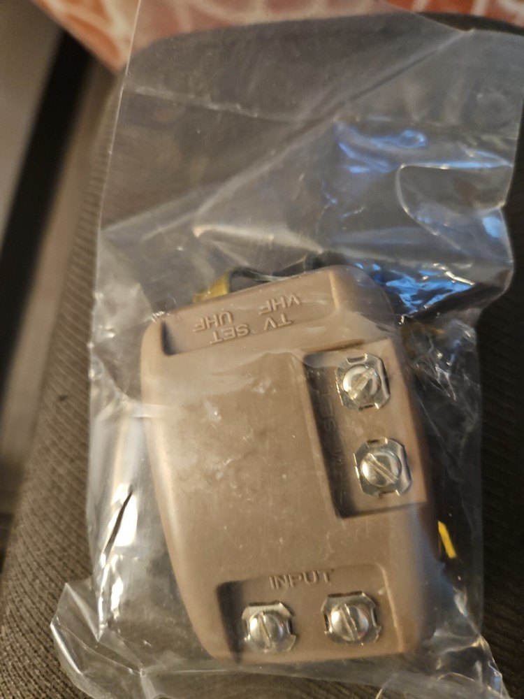 FM/UHF/VHF 75 Ohm TV Antenna Splitter Unbranded