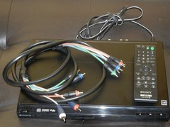 Sony DVP-SR200P DVD/CD PLAYER & REMOTE, Y Pb Pr CABLE!