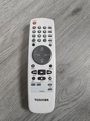 Toshiba MV13J3 13″ CRT TV VCR Combo VHS Tested Working (Remote none working)