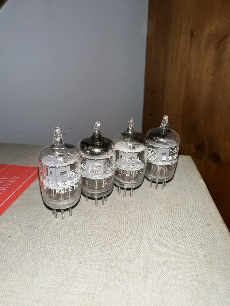 Lot of 4 GE Five Star 5654 6AK5 EF95 Vacuum Tubes Vintage USA Untested