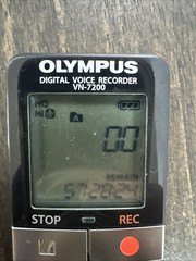 Olympus Digital Voice Recorder VN-7200 2GB Portable Recorder